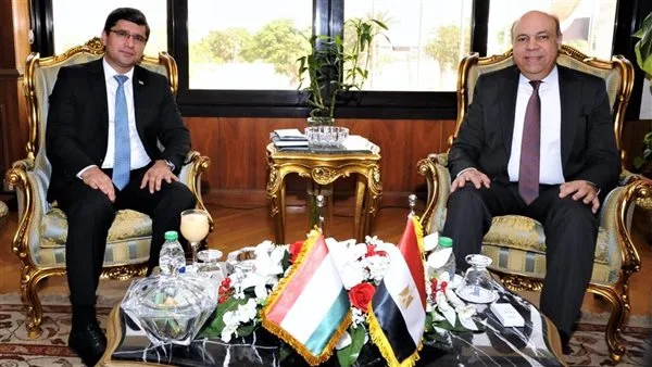 سفير طاجيكستان: مصر بوابة أفريقيا ومركز إقليمي للطيران.. ونتطلع لخط مباشر بين دوشانبي والقاهرة سفير طاجيكستان: مصر بوابة أفريقيا ومركز إقليمي للطيران.. ونتطلع لخط مباشر بين دوشانبي والقاهرة