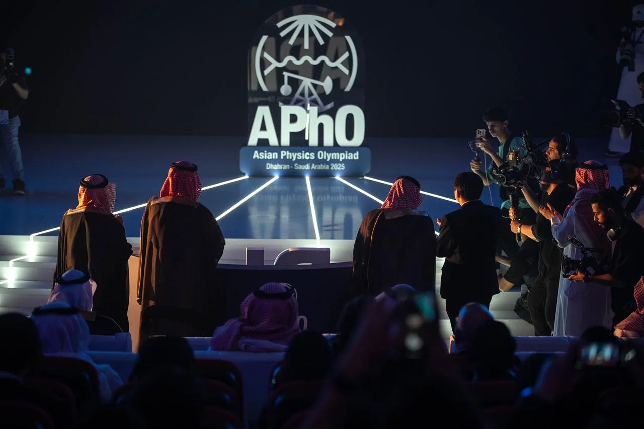 سلطنة عُمان تُشارك في منافسات “أولمبياد الفيزياء الآسيوي 2025” بالسعودية سلطنة عُمان تُشارك في منافسات “أولمبياد الفيزياء الآسيوي 2025” بالسعودية