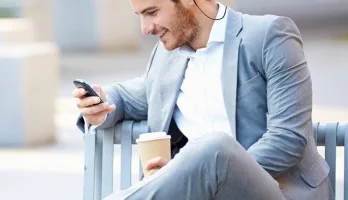 سماعات ذكية تمكن من ترجمة محادثات متعددة في آن واحد