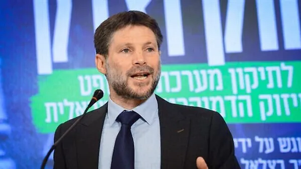 سموتريتش: السيطرة على 75% من غزة وفرض ضغط مستمر سيسبب “انهيار حماس” سموتريتش: السيطرة على 75% من غزة وفرض ضغط مستمر سيسبب “انهيار حماس”