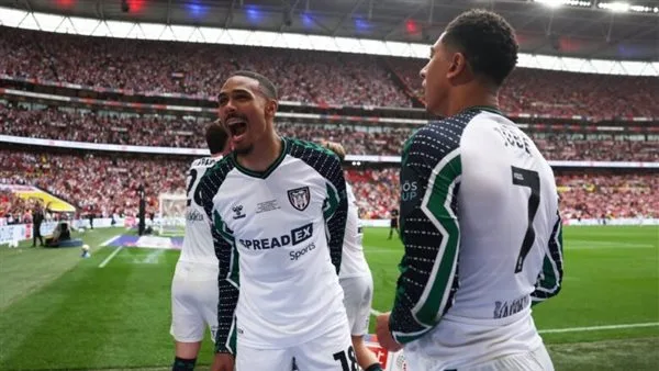 سندرلاند يحقق انتصاراً مذهلاً على شيفيلد ويتأهل للدوري الإنجليزي الممتاز