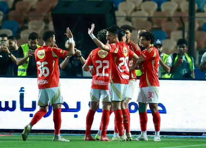 سوبر هاتريك وسام واللمسة السحرية لمعلول.. الأهلي يتوج بلقب الدوري المصري للمرة الـ 45 سوبر هاتريك وسام واللمسة السحرية لمعلول.. الأهلي يتوج بلقب الدوري المصري للمرة الـ 45