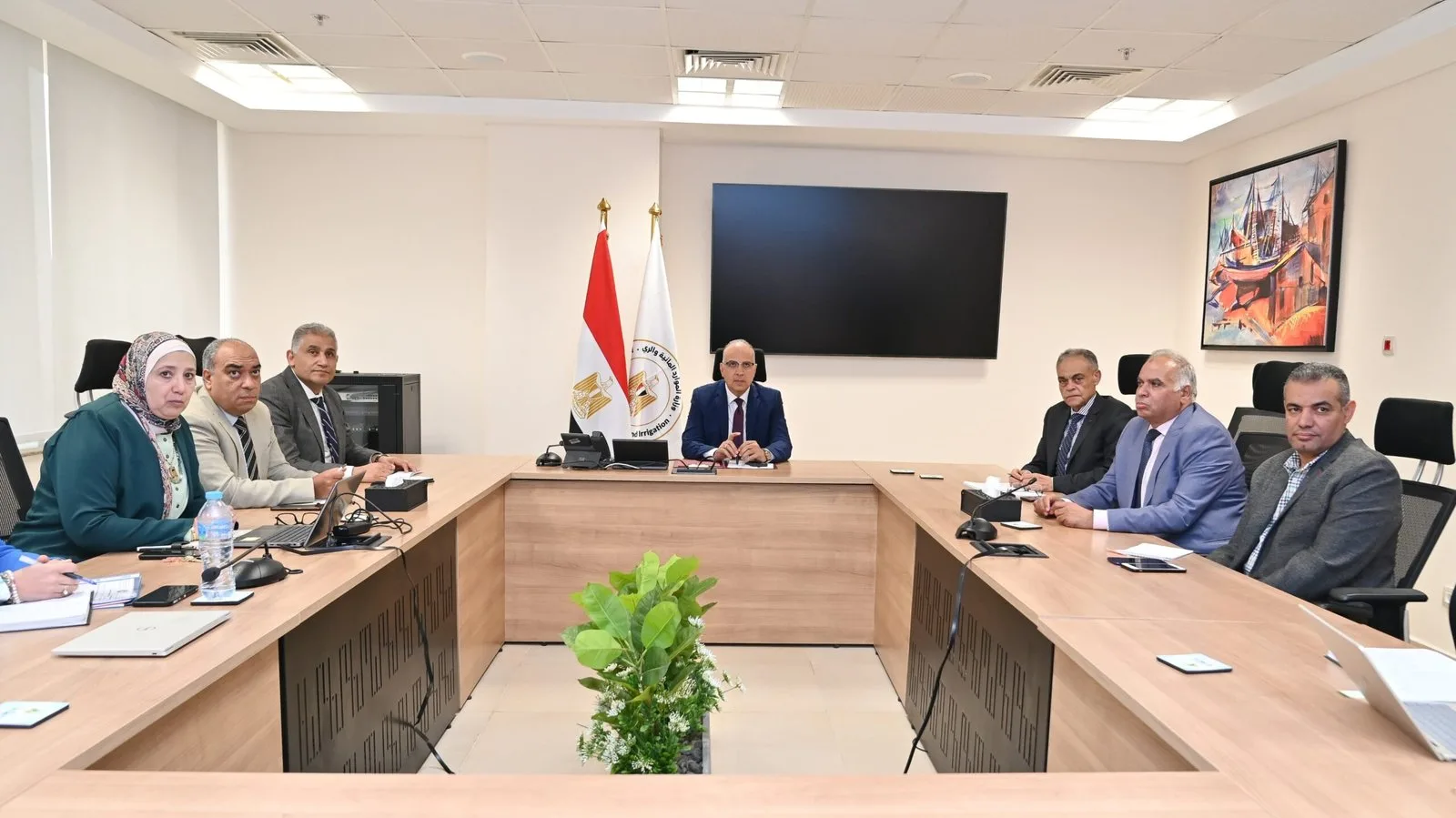 سويلم يستعرض خطة مشروع تحسين نظام الري في وادي النقرة لمواجهة التغيرات المناخية