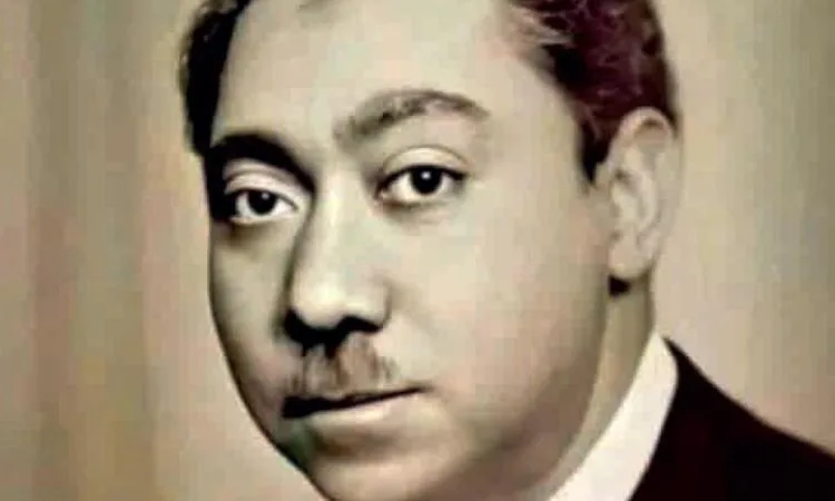 سيد قطب: مُؤسِّس نظرية “جميع المسلمين كُفّار” باستثناء أفراد “جماعة البنّا” سيد قطب: مُؤسِّس نظرية “جميع المسلمين كُفّار” باستثناء أفراد “جماعة البنّا”