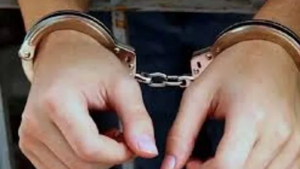 شاب ينهي حياة زوجته ويصيب والدته بشاكوش في المحلة شاب ينهي حياة زوجته ويصيب والدته بشاكوش في المحلة