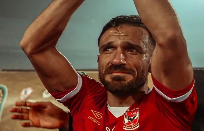 شبانة: الأهلي يدرس خيارات من ثلاثي الزمالك وسيراميكا وبتروجت لتعيين بديل لمعلول شبانة: الأهلي يدرس خيارات من ثلاثي الزمالك وسيراميكا وبتروجت لتعيين بديل لمعلول