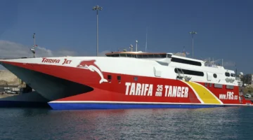 شركة FRS Iberia Maroc / DFDS تُنهي خدماتها على خط طنجة المدينة-طريفة بعد 25 عامًا من التشغيل