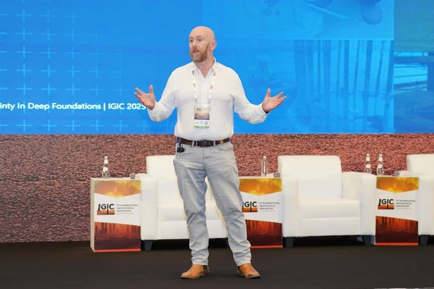 شركة فوغرو تبرز أبرز التطورات الجيوتقنية في المؤتمر الدولي للابتكار الجيوتقني 2025 بالسعودية شركة فوغرو تبرز أبرز التطورات الجيوتقنية في المؤتمر الدولي للابتكار الجيوتقني 2025 بالسعودية