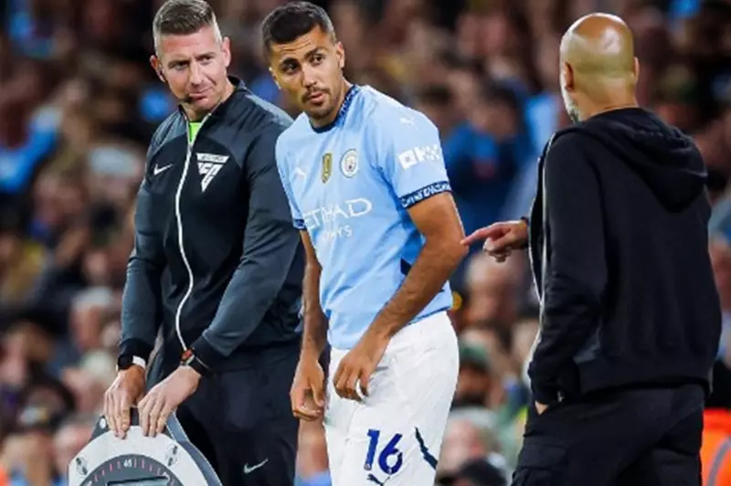 صباحك من الطراز الأوروبي: عودة رودري، تجديد عقد رافينيا، وتهديد لريال مدريد.