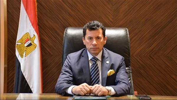 صبحي يفتتح حمام سباحة نصف أولمبي وملعب خماسي بمركز شباب مدينة ناصر صبحي يفتتح حمام سباحة نصف أولمبي وملعب خماسي بمركز شباب مدينة ناصر