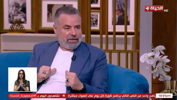 صبرى خليل يكشف عن سر “العناية باللحية” في حياته (فيديو) صبرى خليل يكشف عن سر “العناية باللحية” في حياته (فيديو)