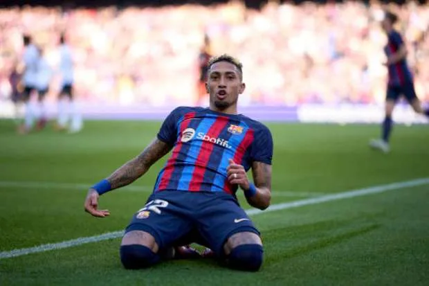 صراع الكرة الذهبية 2025 يشتعل.. محمد صلاح يتقدم وصدمة لثنائي برشلونة صراع الكرة الذهبية 2025 يشتعل.. محمد صلاح يتقدم وصدمة لثنائي برشلونة