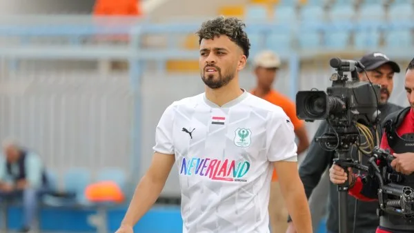 صلاح محسن يسجل الهدف الأول للمصري في شباك الأهلي صلاح محسن يسجل الهدف الأول للمصري في شباك الأهلي