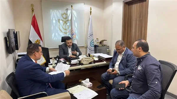 صور: مدير رعاية الأقصر يلتقي بأعضاء مجلس الشيوخ لتعزيز التعاون المجتمعي