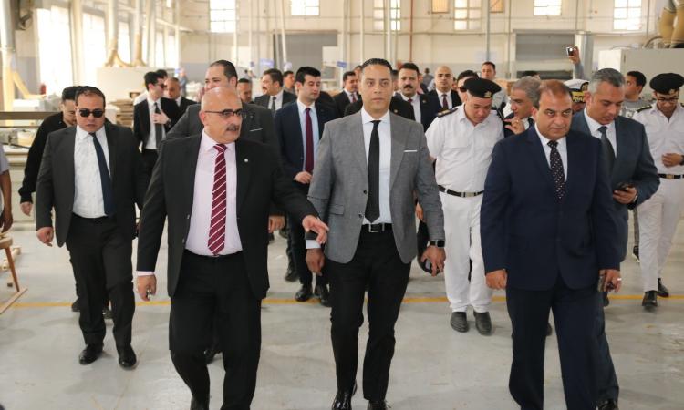 صور..النيابة العامة تجري تفتيشا لمركز إصلاح وتأهيل وادي النطرون صور..النيابة العامة تجري تفتيشا لمركز إصلاح وتأهيل وادي النطرون