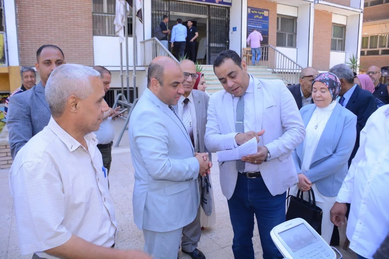 صيدلة أسيوط تقيم فعالية توعوية حول التدخين والأمراض المزمنة صيدلة أسيوط تقيم فعالية توعوية حول التدخين والأمراض المزمنة