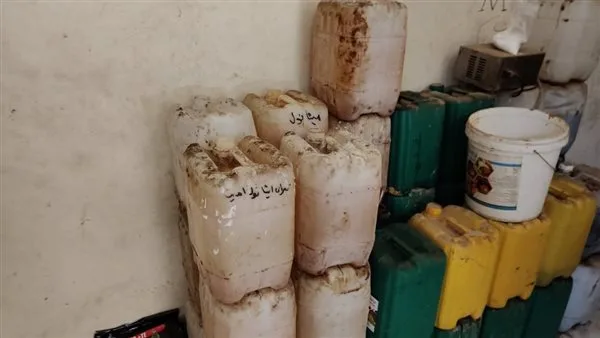 ضبط 11 طنًا من الأسمدة والمخصبات الزراعية المقلدة في مصنع غير قانوني بالمنوفية