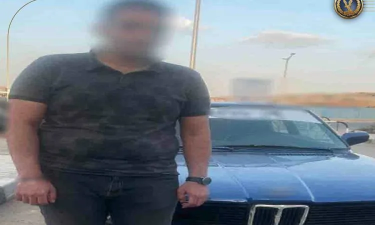 ضبط عاطل عرض سيارة لا يجوز ترخيصها للبيع ضبط عاطل عرض سيارة لا يجوز ترخيصها للبيع