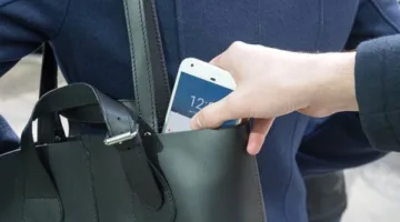 ضبط مريض نفسي سرق هاتف محمول بالإسكندرية