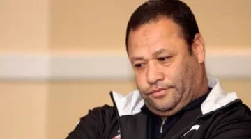 ضياء السيد يحذر الأهلي من هذا المدرب