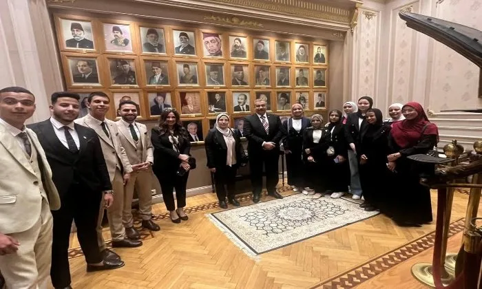 طلاب جامعة بنها يزورون مجلس النواب المصري طلاب جامعة بنها يزورون مجلس النواب المصري