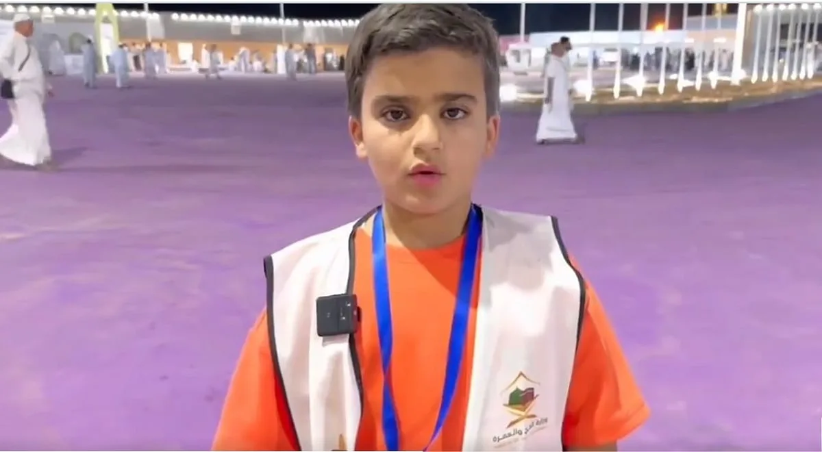 طلال الشمري: أصغر متطوع في مركز الشقيق بالجوف لخدمة الحجاج