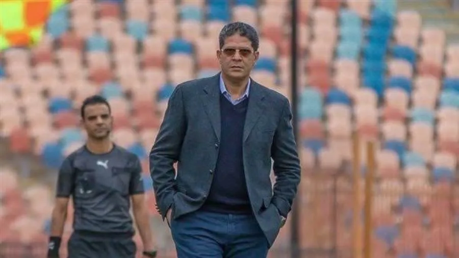 عاجل.. أيمن الرمادي مديرًا فنيًا لنادي الزمالك لنهاية الموسم عاجل.. أيمن الرمادي مديرًا فنيًا لنادي الزمالك لنهاية الموسم
