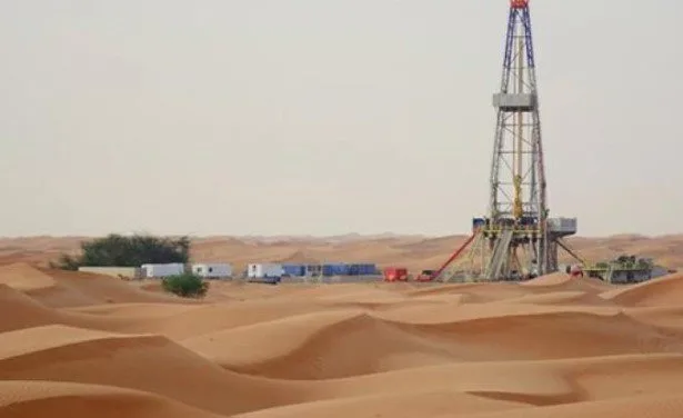 عاجل.. ثلاث اكتشافات جديدة للنفط في الصحراء الغربية وخليج السويس عاجل.. ثلاث اكتشافات جديدة للنفط في الصحراء الغربية وخليج السويس