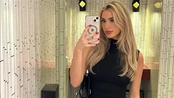 عاجل| ضيفة برنامج شهير تتعرض لحالة إغماء خلال بث مباشر (فيديو) عاجل| ضيفة برنامج شهير تتعرض لحالة إغماء خلال بث مباشر (فيديو)