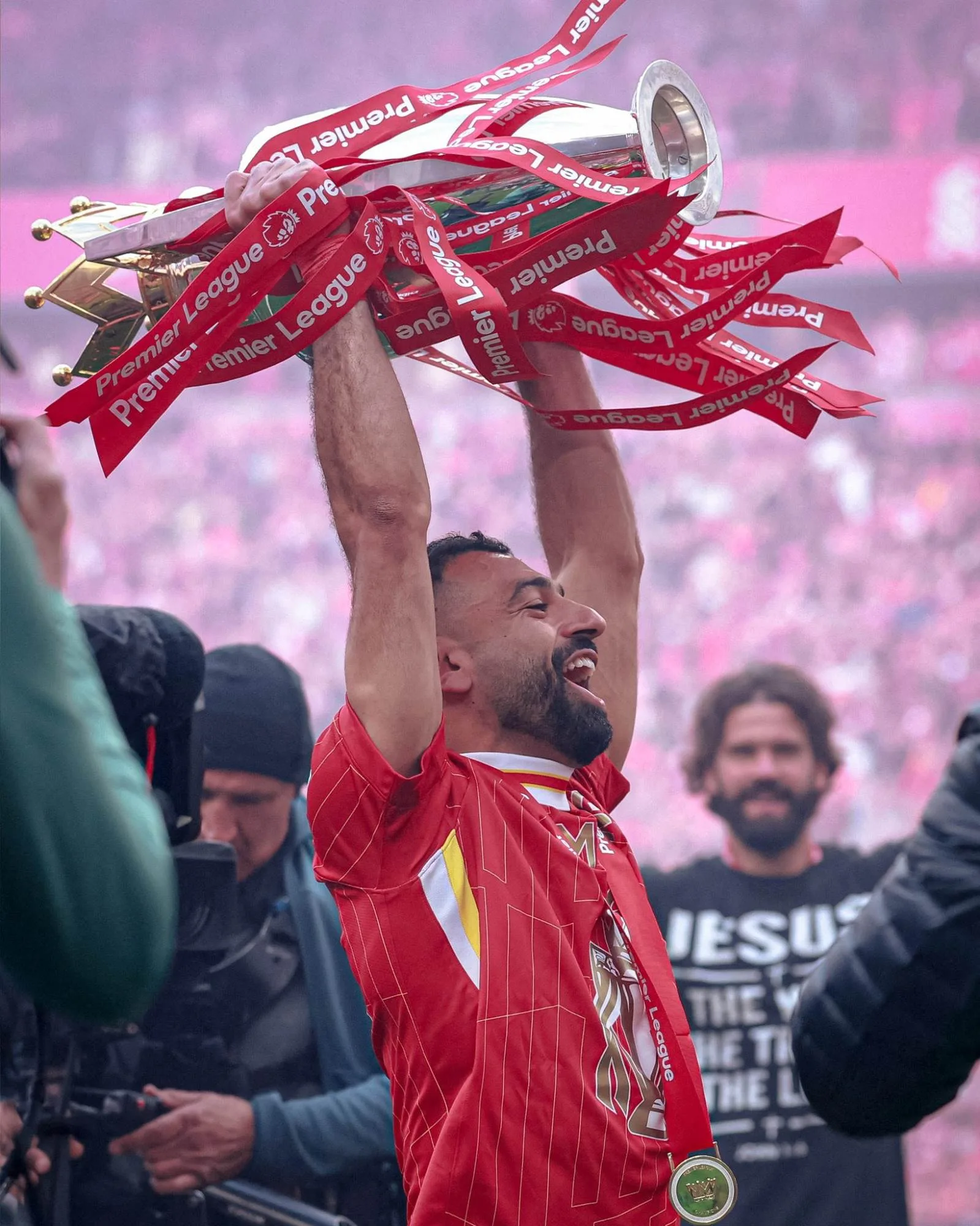 عاجل.. محمد صلاح يعلق للمرة الأولى بعد الفوز باللقب “الأثمن”
