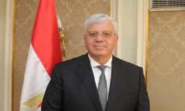عاشور: مكتب التنسيق الإلكتروني يباشر أعماله هذا العام من جامعة القاهرة عاشور: مكتب التنسيق الإلكتروني يباشر أعماله هذا العام من جامعة القاهرة