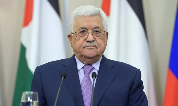 عباس: الشعب الفلسطيني في لبنان هو ضيف مؤقت حتى يعود إلى وطنه. عباس: الشعب الفلسطيني في لبنان هو ضيف مؤقت حتى يعود إلى وطنه.