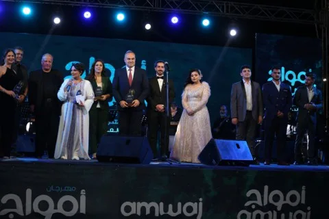 عبدالرحمن الخضور يفوز بلقب نجم “مهرجان العقبة الغنائي” في موسمه الأول عبدالرحمن الخضور يفوز بلقب نجم “مهرجان العقبة الغنائي” في موسمه الأول