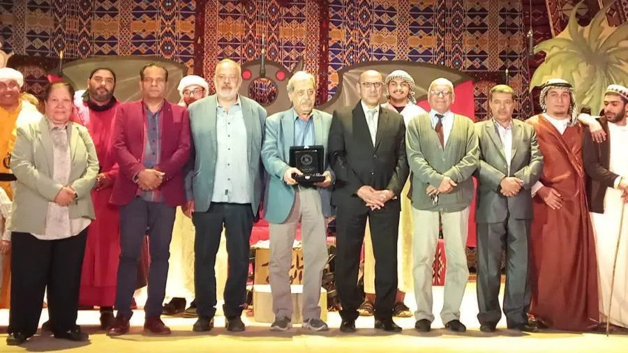 عرض «الراية السوده» للفرقة القومية للمسرح بقصر ثقافة العريش عرض «الراية السوده» للفرقة القومية للمسرح بقصر ثقافة العريش