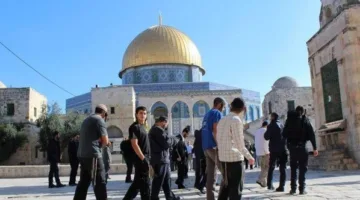 القاهرة الإخبارية: القوات الاحتلالية تدخل الأقصى وتثير غضب الفلسطينيين