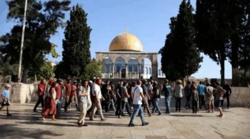 عشرات من المستوطنين يقتحمون الحرم القدسي الشريف