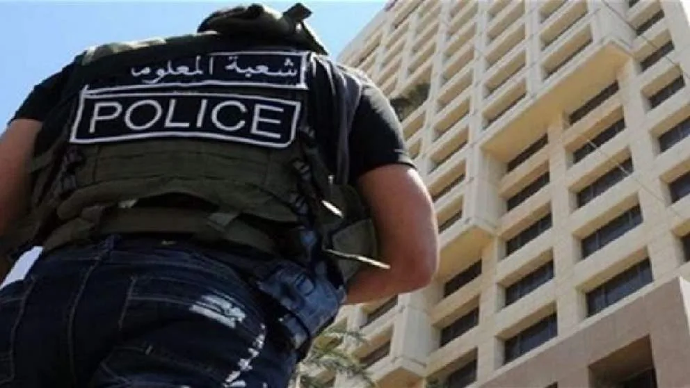عضو في الجهاز الانتخابي تحت أنظار شعبة المعلومات.. ما تفاصيل القصة؟ عضو في الجهاز الانتخابي تحت أنظار شعبة المعلومات.. ما تفاصيل القصة؟