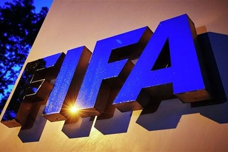 عقوبة جديدة.. فيفا يعلن إيقاف قيد الزمالك عقوبة جديدة.. فيفا يعلن إيقاف قيد الزمالك