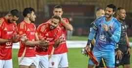 على غرار رمضان صبحي .. نجم الأهلي يغادر رسمياً