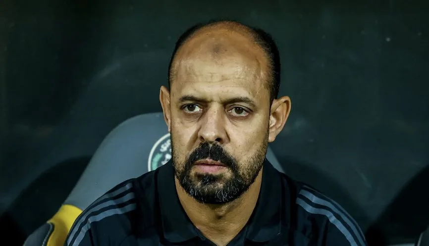 النحاس يحدد تاريخ المباراة الأولى لريفيرو النحاس يحدد تاريخ المباراة الأولى لريفيرو