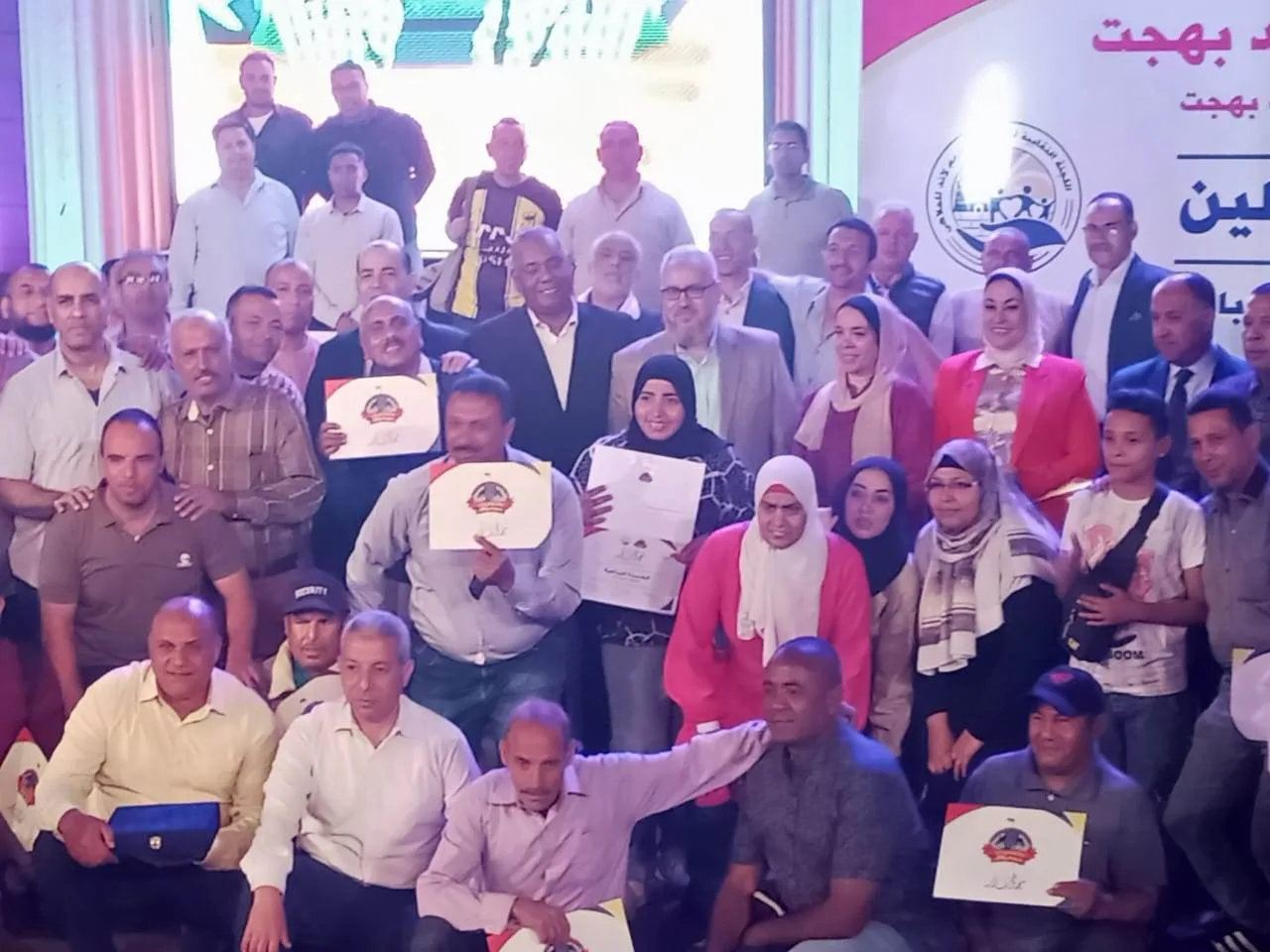 عمال السياحة: القانون يعظم العلاقة بين طرفي التنمية وزيادة مهارات المقبلين علي العمل عمال السياحة: القانون يعظم العلاقة بين طرفي التنمية وزيادة مهارات المقبلين علي العمل