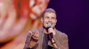 عمرو دياب يفاجئ جمهوره في الكويت بإعلان موعد ألبومه الجديد