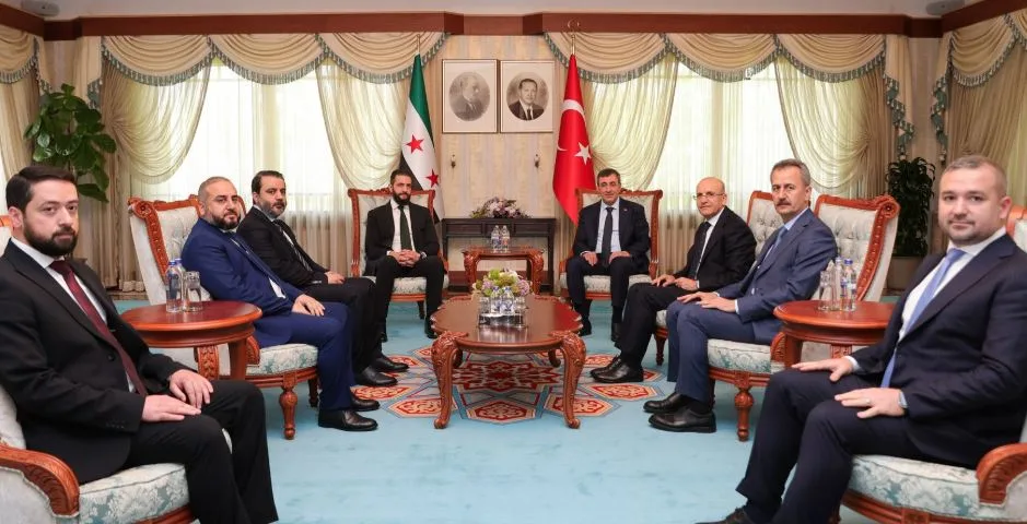 نائب أردوغان يجتمع بالرئيس السوري في أنقرة لبحث التعاون. نائب أردوغان يجتمع بالرئيس السوري في أنقرة لبحث التعاون.