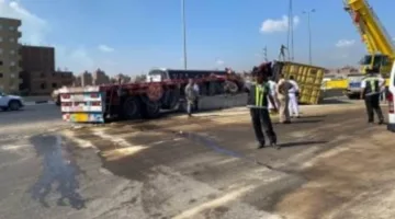 عودة حركة المرور على طريق شبرا بنها الحر بعد انقلاب سيارة وإصابة ثلاثة أشخاص