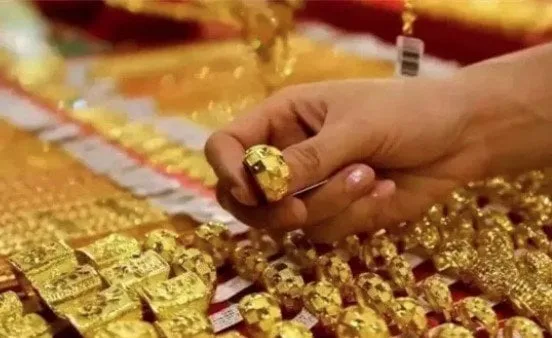 عيار 21 بكام؟.. آخر تحديث لـ سعر الذهب اليوم الأحد عيار 21 بكام؟.. آخر تحديث لـ سعر الذهب اليوم الأحد