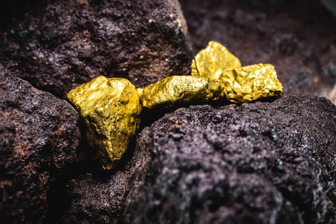 غانا تتوصل إلى اتفاق مع 9 شركات تعدين لشراء 20% من إنتاج الذهب غانا تتوصل إلى اتفاق مع 9 شركات تعدين لشراء 20% من إنتاج الذهب