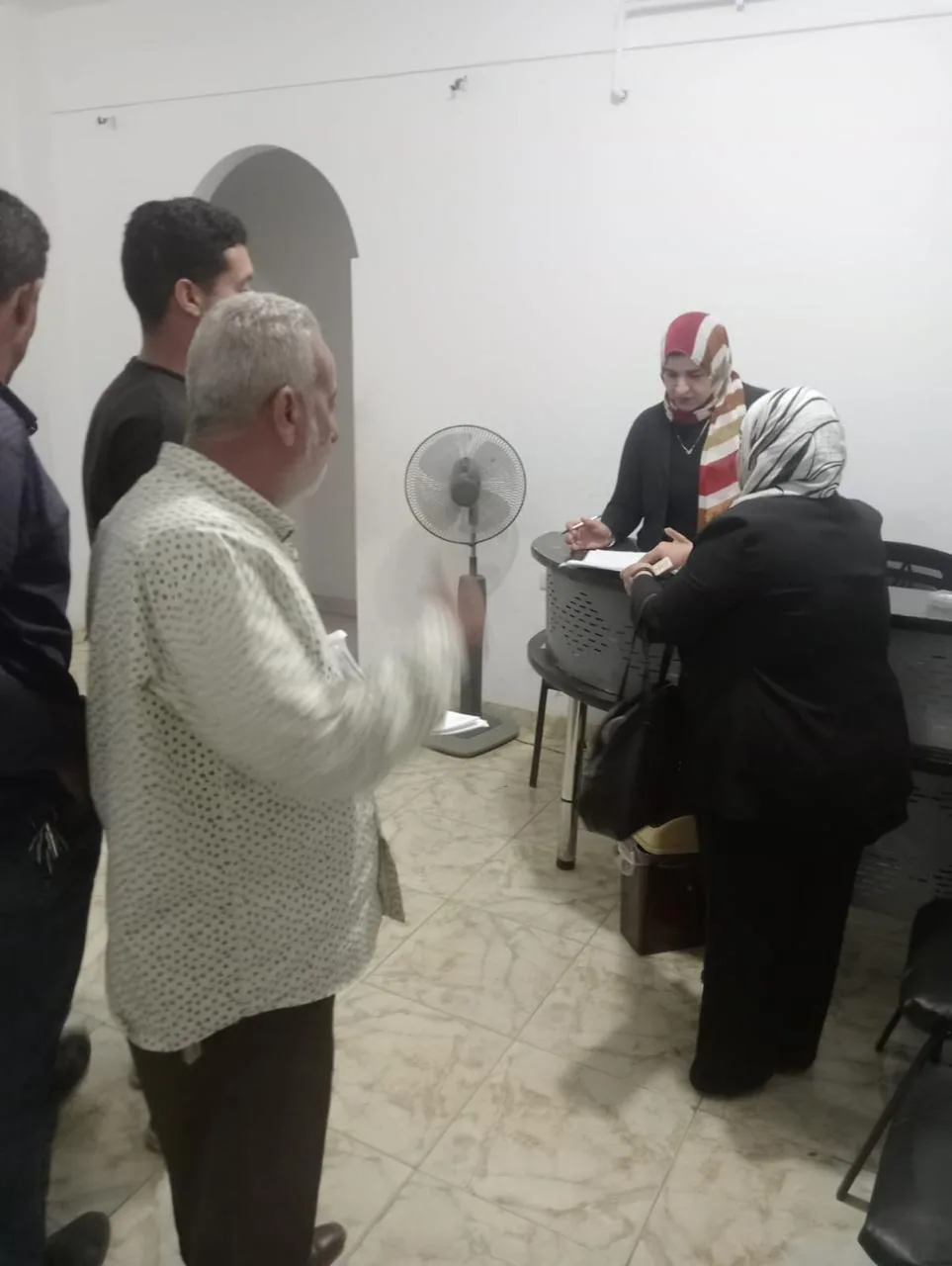 غلق 7 عيادات طبية تعمل بدون تراخيص فى مدينة بدر (صور) غلق 7 عيادات طبية تعمل بدون تراخيص فى مدينة بدر (صور)