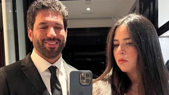 «فادية».. حسن الرداد وإيمي سمير غانم يرحبان بقدوم طفلهما الثاني اليوم «فادية».. حسن الرداد وإيمي سمير غانم يرحبان بقدوم طفلهما الثاني اليوم