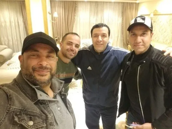 فارس فهمي يقدم أغنيتين في الألبوم الجديد لمصطفى كامل فارس فهمي يقدم أغنيتين في الألبوم الجديد لمصطفى كامل