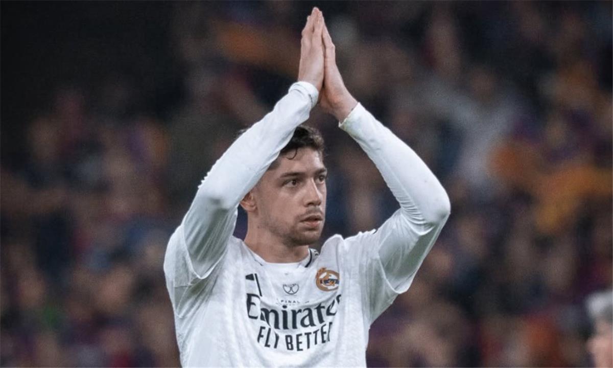 فالفيردي: كلاسيكو برشلونة فرصة ريال مدريد الأخيرة للمنافسة على لقب الدوري فالفيردي: كلاسيكو برشلونة فرصة ريال مدريد الأخيرة للمنافسة على لقب الدوري